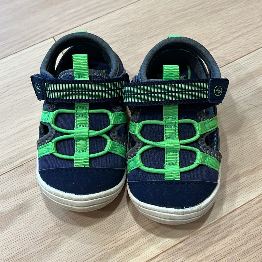 Stride Rite Blake Sneaker Sandal size 5T